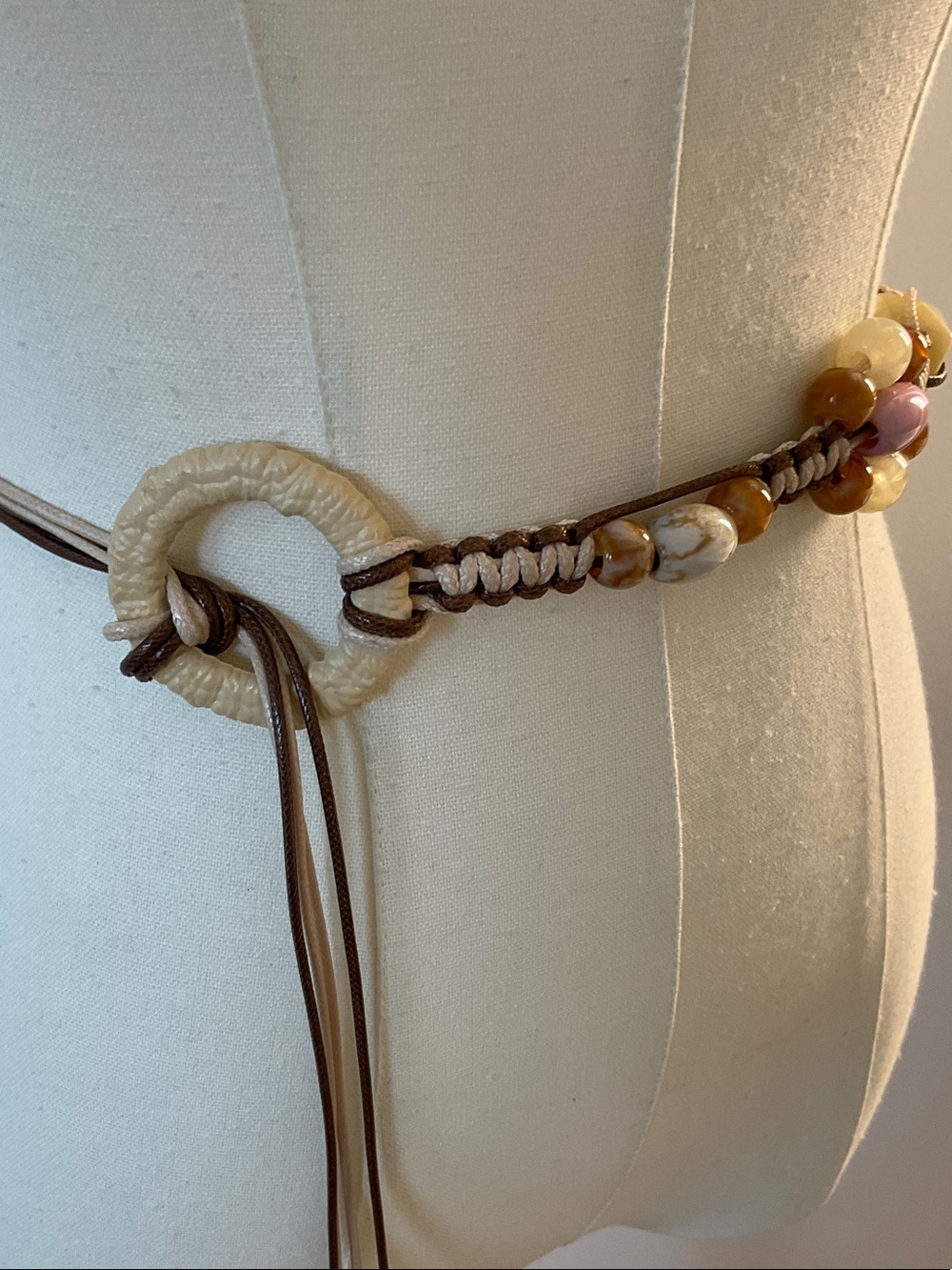 Brown Beaded Waist Belt with Cream Ring - Picture 4 of 8